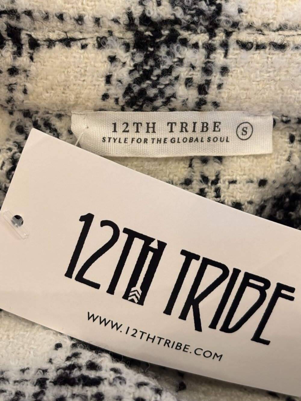 12th Tribe Black & White Plaid Boucle Shacket Small NWT - Picture 4 of 6